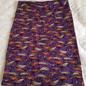 LuLaRoe Cassie Feather Print